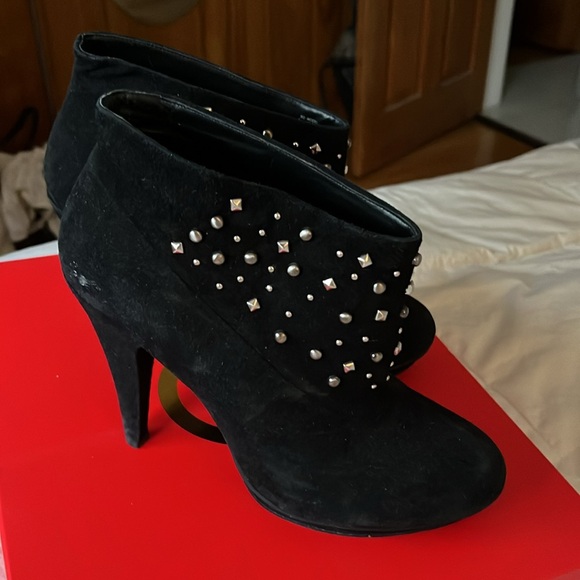 BCBG real suede booties - Picture 3 of 5